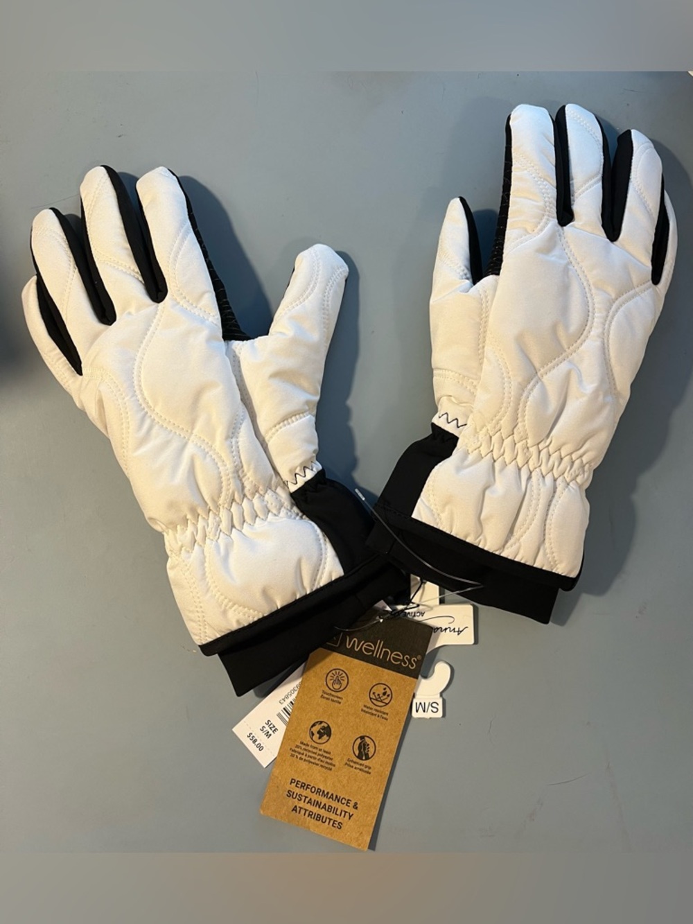 NWT Anna & Ava White & Black Tech Touch Gloves Size S/M